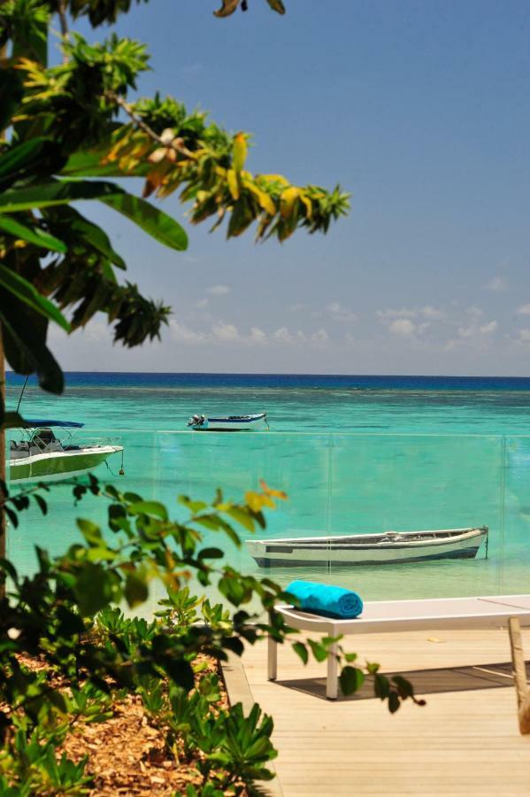 Obiches Luxury Beachfront Trou-aux-biches Apartment Trou aux Biches