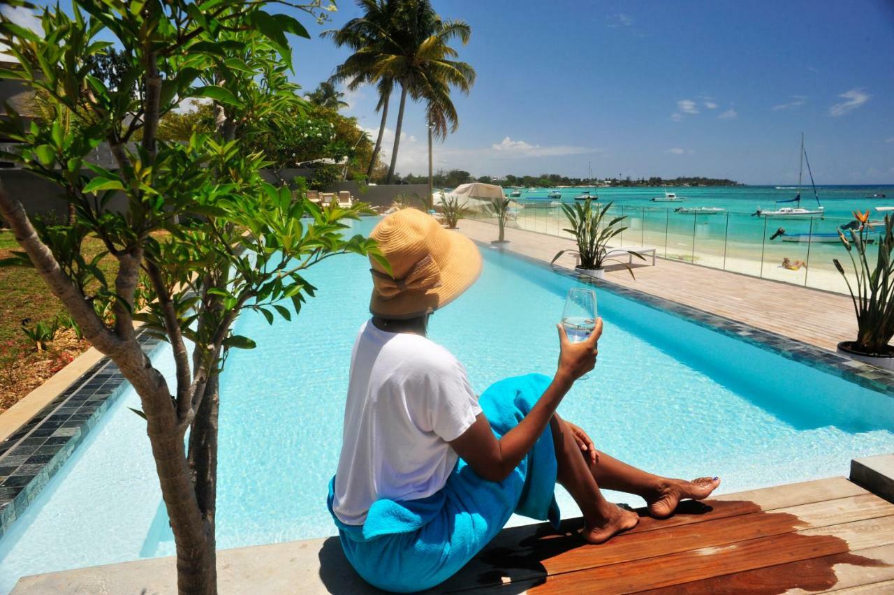 Obiches Luxury Beachfront Trou-aux-biches Apartment