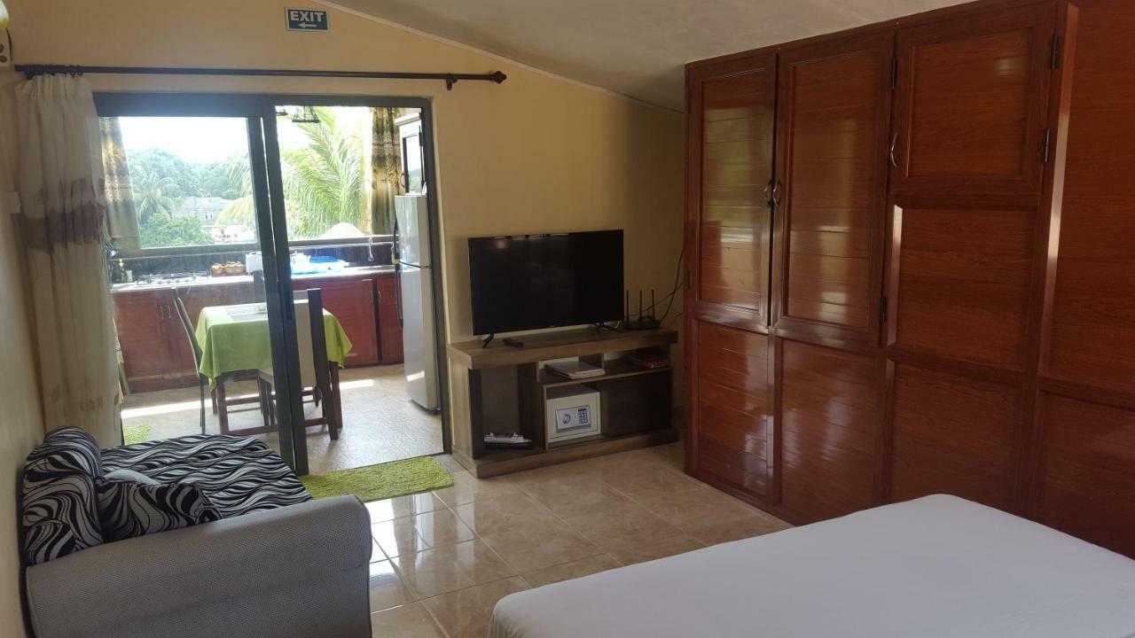 Holiday home Riverside Grand River South East