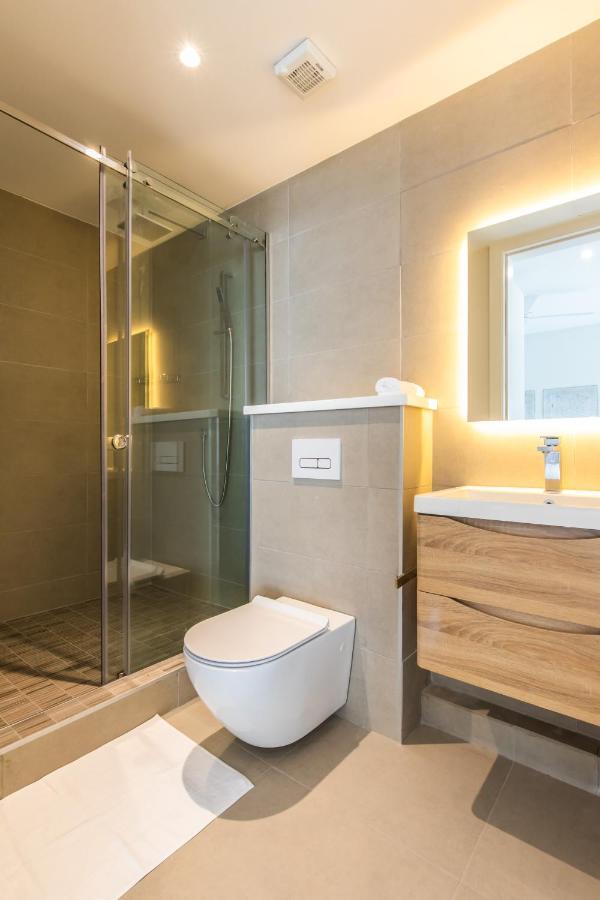 Caplage -beach Front Luxury At Searock Apartment *