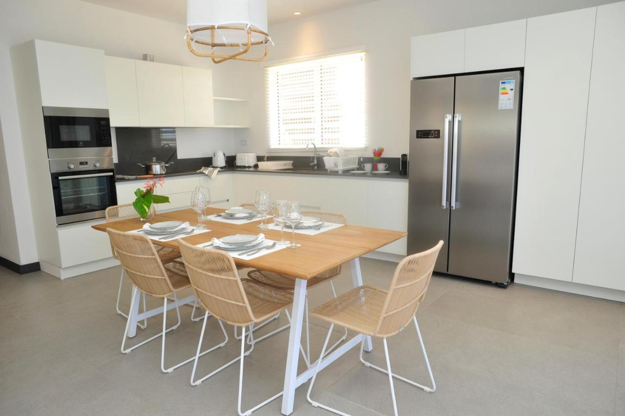 Obiches Luxury Beachfront Trou-aux-biches Apartment *