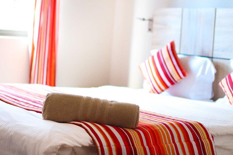 Nitzana Residences & Restaurant * Pereybere Beach