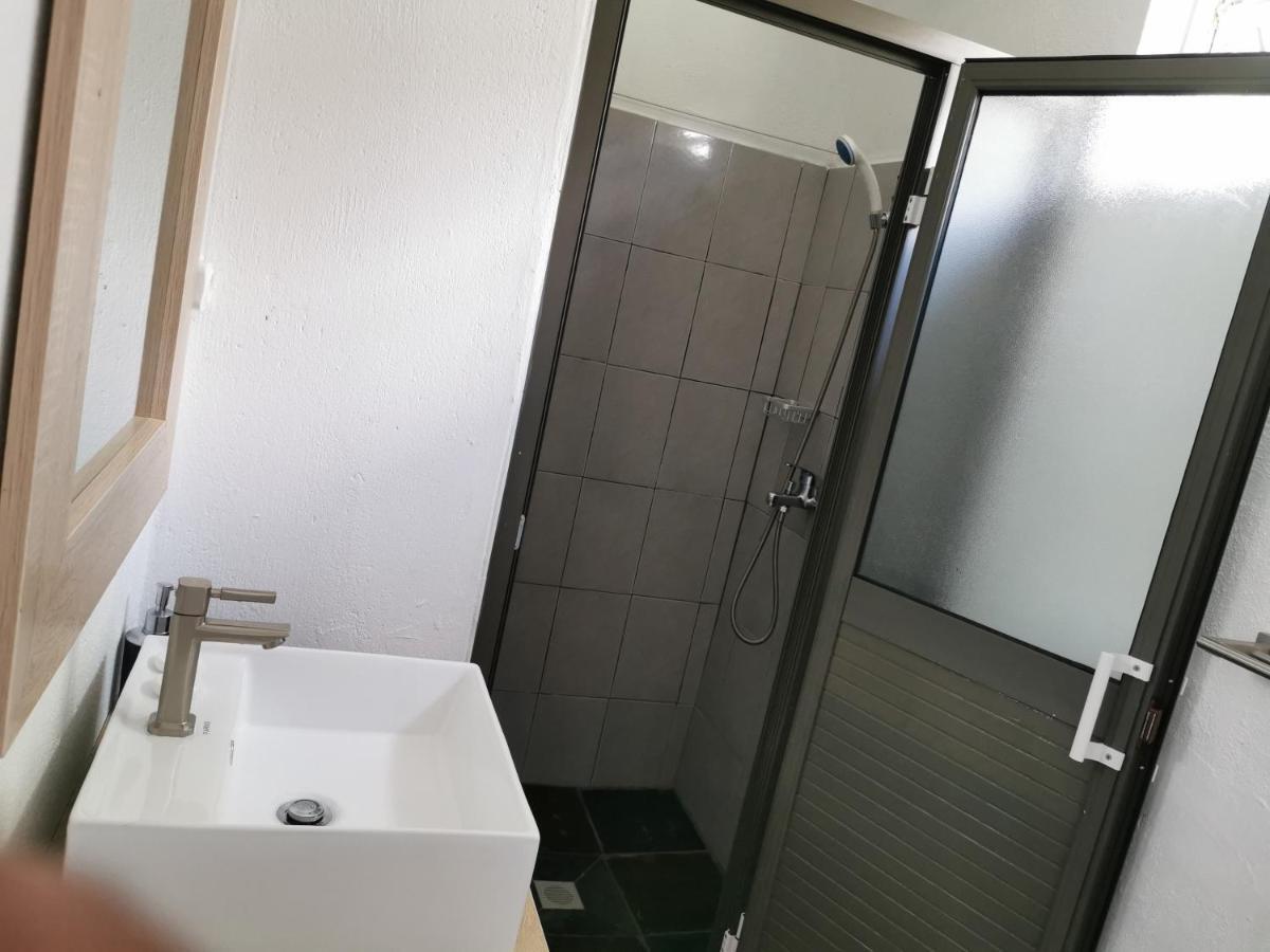 Du Lagon Guest house