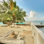Auberge Seafever