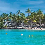 Mauricia Beachcomber Resort & Spa