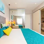 One Bay Residence No 8