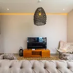 One Bay Residence No 8