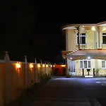 Niv Villa