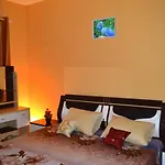 Niv Villa