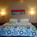 Colonial Cocoon Studio And Apartement