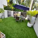 Villa Bienvenue Beachfront House