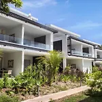 O\'Biches By Horizon Holidays - Trou Aux Biches