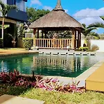 Flic En Flac Sea View Luxury 3 Bedroom Apartment