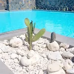Eastern Blue - Sea View Luxury Apartment