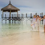 Shanti Maurice Resort & Spa