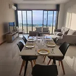Seaview Luxury Appartment