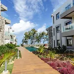 Ocean Terraces Apt A1 - Your Beachfront Bliss - Brand New