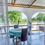 Sea La Vie - Holiday Home