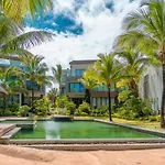 Stunning Belle Mare Beachfront Luxury Apartment