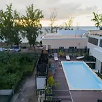 Shanti Haveli Beachfront Apartments
