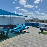 Flic En Flac Beach Penthouse