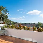 Tamarin Seaside Apartment