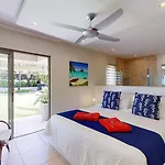 Bon Azur Beachfront Suites & Penthouses With Lov