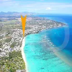 Caro\'S Beachfront