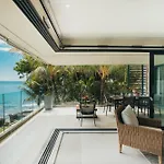 Magnificent 3 Bedroom Penthouse With Rooftop Pool