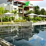 Beachfront Apartment Ocean Point