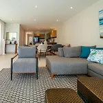 Apartment Beachfront Ocean Terraces Residence, Poste Lafayette-Apt-A4