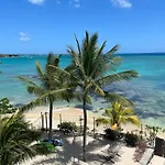 Beach Front Penthouse In Pereybere
