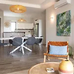 Tropical Beachfront Apartment