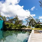 Tropical Beachfront Apartment