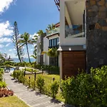 Summer Beachfront Apartment
