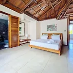 Blue Reef Blue Bay
