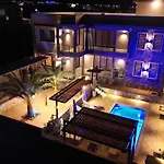 Villa Rnj, Familiale Et Luxueuse