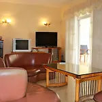 Dolphins Bay Villas