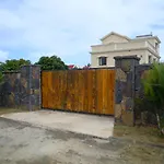 Villa Gris Gris