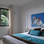 21Lg Le Benitiers View