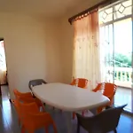 Allamanda Apartments - 100M Bain Boeuf Beach