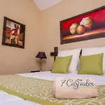 7 Cascades Restaurant Bar & Lodges