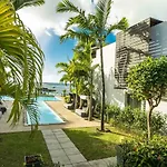 Beachfront & Pool Serviced Apartment With Stunning View - Closest To The Beach Than Most Hotel