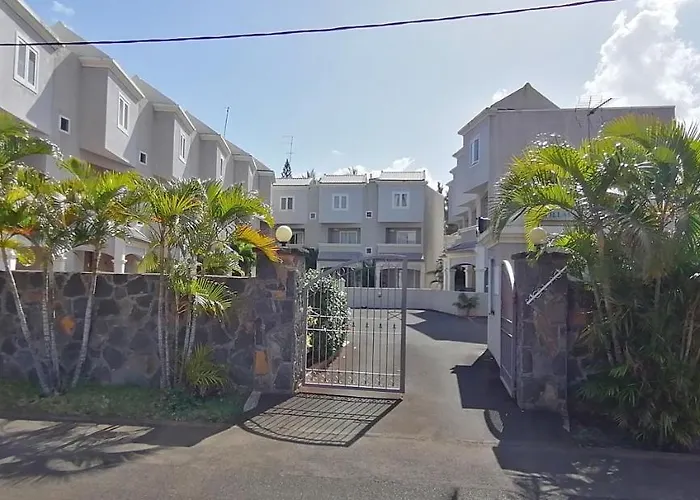 Montagu Apartment