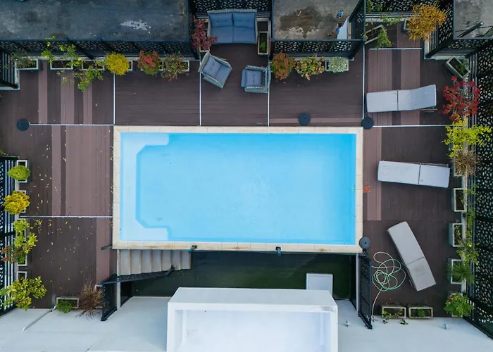 Shanti Haveli Beachfront Apartments