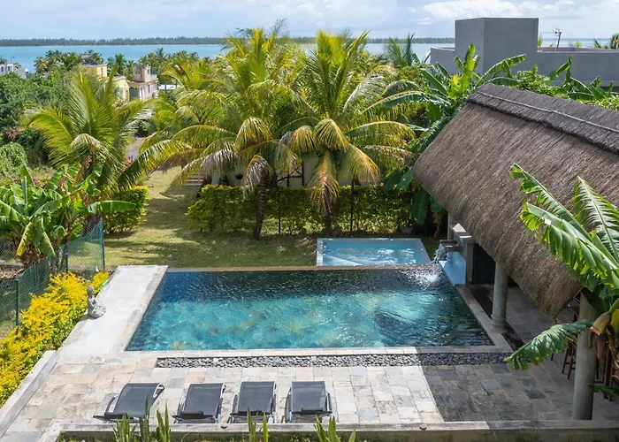 Twakila Sunset Suites