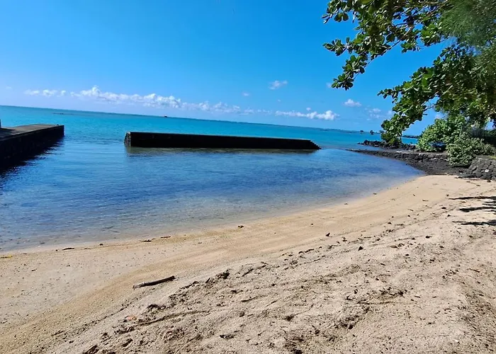 Serenity - Cheerful 2-Bedrooms Beachfront Villa.