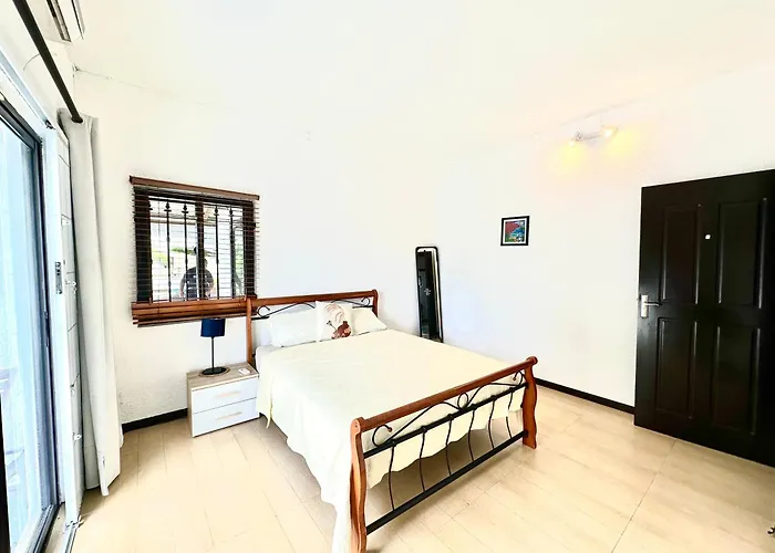 Sea La Vie - Holiday Home