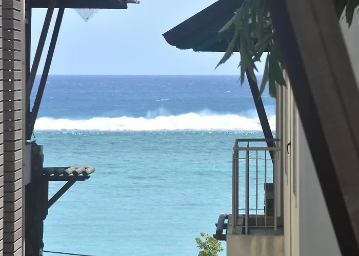 Blue Waves Beachfront Penthouse