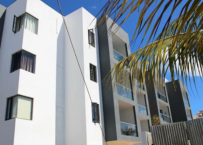 Flic En Flac Beach Penthouse